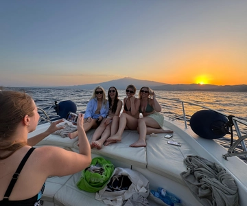 Taormina: Sunset Boat Tour with Dolphin Watching