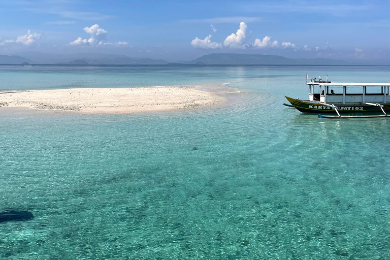 Lombok: Gili Islands Hopping Tour with Snorkeling in One Day private small trip