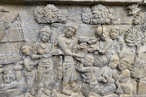 Yogyakarta; Alba/ Salita al Borobudur e Tempio di PrambananAlba a Borobudur, salita in cima e tour del tempio di Prambanan