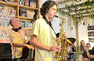 Madrid: Live-Musik-Erlebnis mit Tapas und Drinks