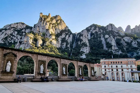 From Barcelona: Montserrat Full-Day Guided Tour