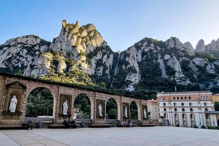 From Barcelona: Montserrat Full-Day Guided Tour