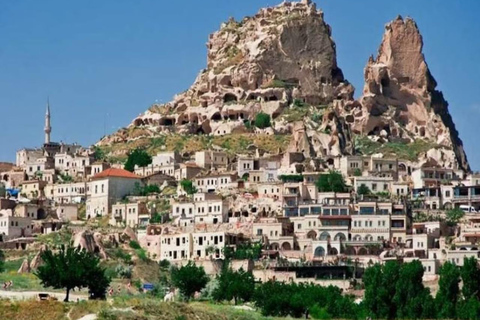 Cappadocia: Red Tour of Valleys, Zelve, and Avanos and Lunch Cappadocia Red Tour