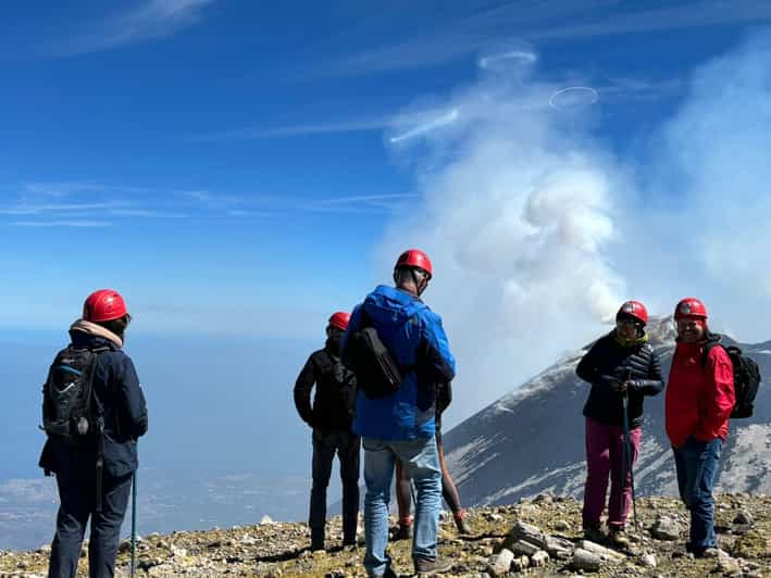 埃特纳火山（从卡塔尼亚接送）：3000米，包括缆车和吉普车。