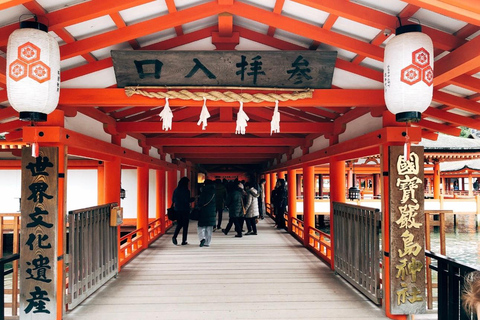 Depuis Osaka ou Kyoto : Excursion d&#039;une journée à Hiroshima et Miyajima