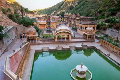 From Delhi: Jaipur one day tour package by car