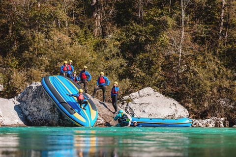Bovec: Rafting sul fiume SocaBovec: Whitewater Rafting sul fiume Soca