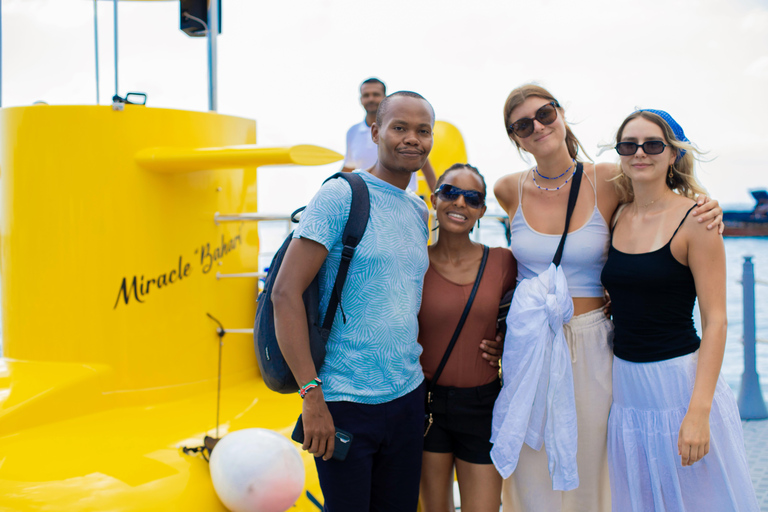 Zanzíbar:Excursión a la Granja de Especias,Experiencia submarina en el arrecife y la playaZanzíbar:Excursión a la Granja de Especias,Experiencia submarina en el arrecife y en l
