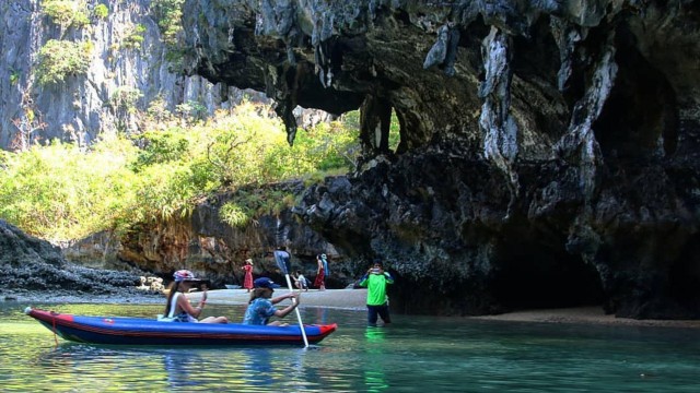 James Bond Island & Sea Canoe Expedition by Big Boat