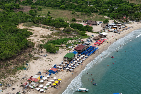 Playa Linda: Nakawa Beach Club with boat, lunch, sunbed, and cocktail Plan with Lunch and Welcome Cocktail