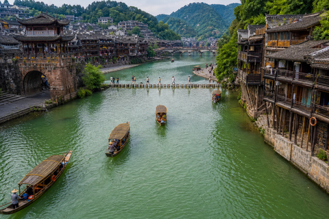 Zhangjiajie: Fenghuang Ancient Town Cruise Ticket & Transfer Tuo River Night Cruise E-Ticket