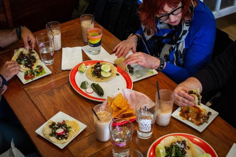 Tour gastronômico liderado por um escritor de alimentos e um chef no mercado italiano e muito maisFiladélfia: Tour gastronômico pelo Italian Market &amp; Beyond