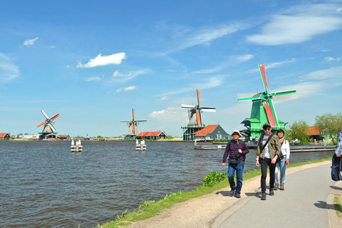 Amsterdam: Live-Guided Zaanse Schans & Cheese Tasting Tour Tour in Spanish