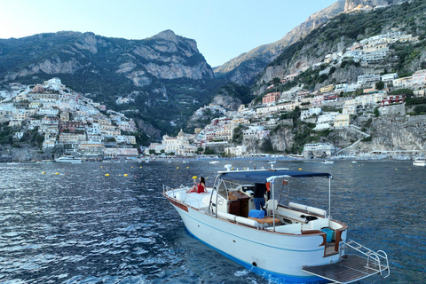 From Positano/Praiano: 1h 30 min Private Sunset Cruise Private Sunset with Champagne