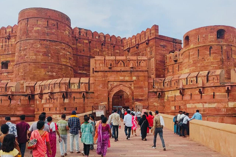 Agra: Private Taj Mahal Skip-the-Line Tour with Tickets Private Tour with Expert Guide only