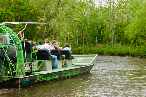 New Orleans: Oak Alley or Laura Plantation & Airboat Tour