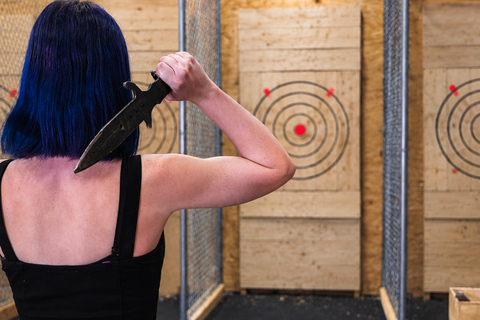 Tallinn: Axe and Knife Throwing Experience with Instructor