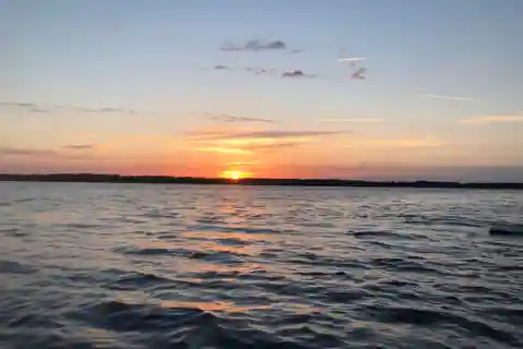 Leipzig: Sunset paddling tour on Lake Cospuden