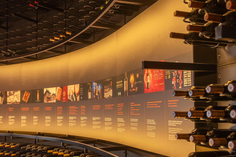 Santiago: Premium Guided Tour of the Concha y Toro Wine Center PREMIUM GUIDED TOUR OF THE CONCHA Y TORO WINE CENTER