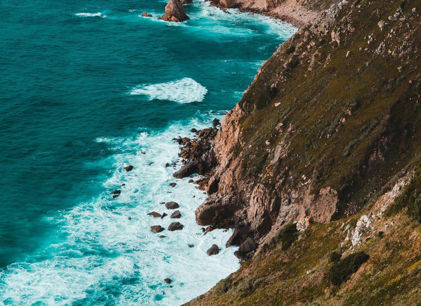Fra Lissabon: Sintra, Pena, Regaleira, Kap Roca og Cascais