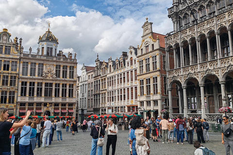 Brussels Gems & Tales with Private Local Guide Brussels Gems - Private City Tour with Local Guide (1 snack)