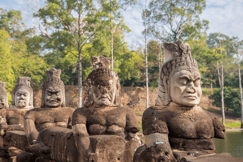 Privat soluppgång Angkor Wat-turPrivat soluppgång Angkor Wat-tur med tysk reseledare