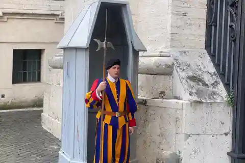 Majesty of the Vatican Small-Group Walking Tour