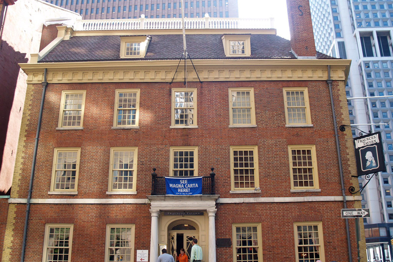 NYC: Financial District Guided Walking Tour English-Spanish NYC: Financial District Guided Walking Tour