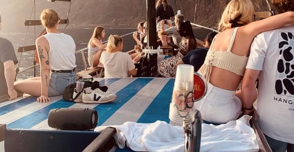 Funchal: Sunset Tour on Traditional Madeiran Boat w/ Drinks