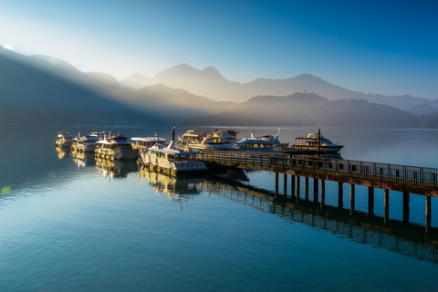 From Taipei: Private 4-Day West & South Taiwan Tour SOLO Traveler
