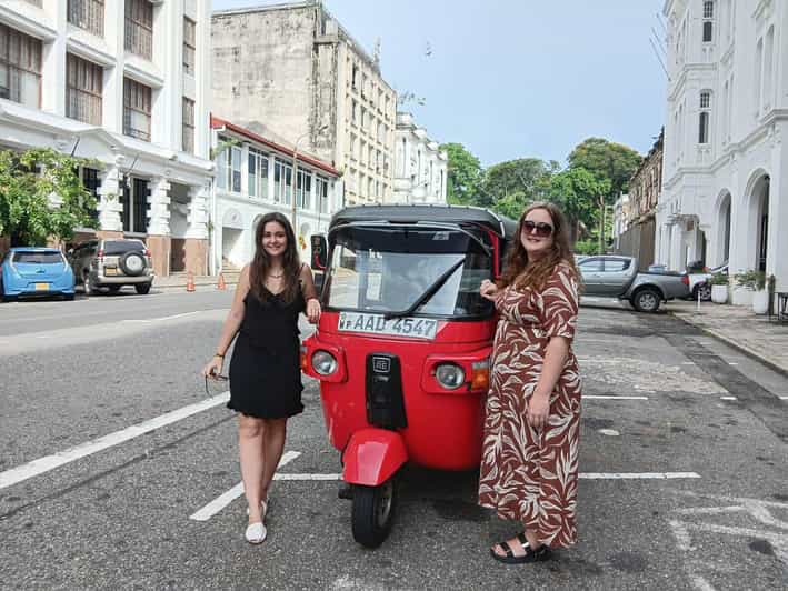 Colombo: Private City Tour with Local Food Tour by Tuk-Tuk