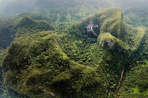 Hanoi: Ninh Binh Am Tien Cave or Trang An, Mua Cave & Hoa Lu Private Tour: Ninh Binh, Hoa Lu, Trang An, Mua Cave, Incense