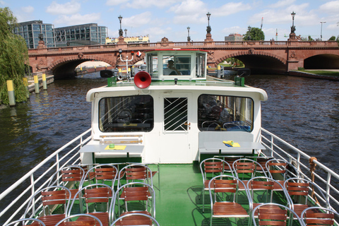 Berlin: Spreefahrt mit beheiztem Schiff + Live Guide