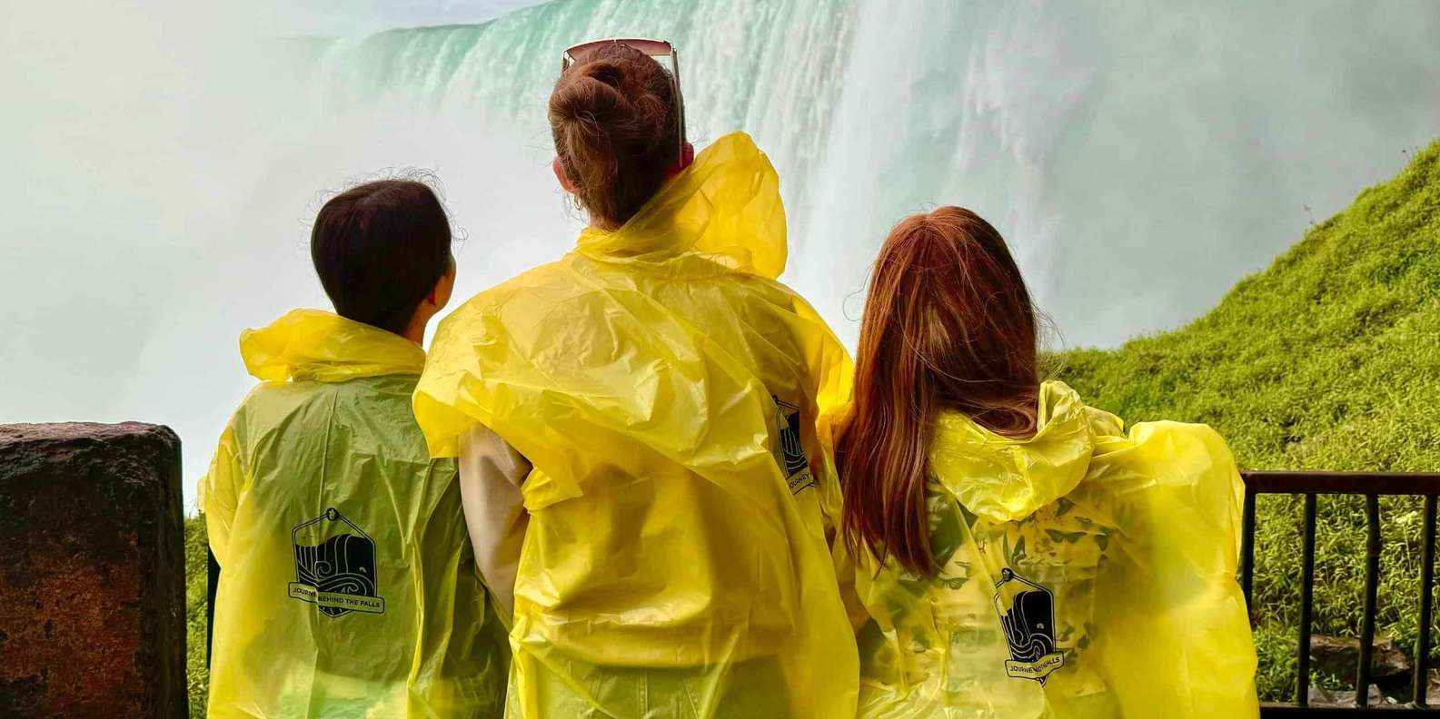 Toronto: Niagara Falls, Boat Ride & Journey Behind the Falls