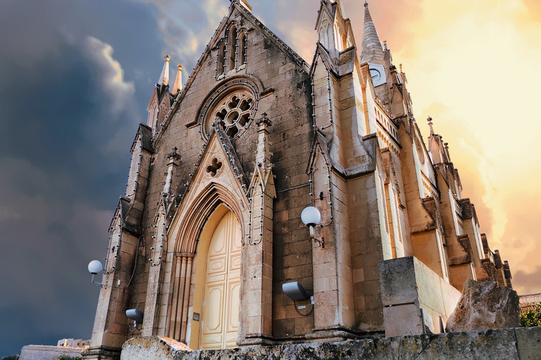 Malta: prehistoryczne świątynie (odbiór, bilety i transport powrotny w cenie)Wycieczka do świątyń (odbiór, transfer, bilety i dowóz w cenie)