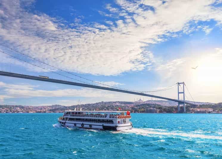 Istanbul: tour degli highlight del Bosforo con giro in traghetto