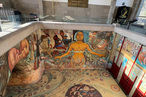 Mexico : visite guidée à pied des fresques murales de Diego Rivera