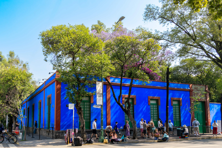 CDMX: Tour of Xochimilco and Coyoacán with option to visit the Frida Kahlo Museum Shared tour with visit to the Frida Kahlo Museum and traditional lunch