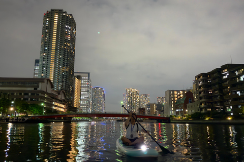 Tokyo: Nighttime SUP Cruise with Guide and Photos