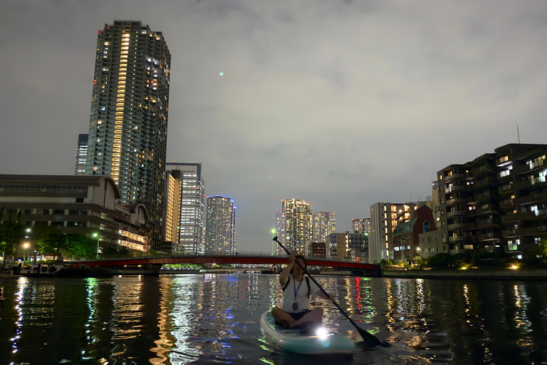 Tokyo: Nighttime SUP Cruise with Guide and Photos