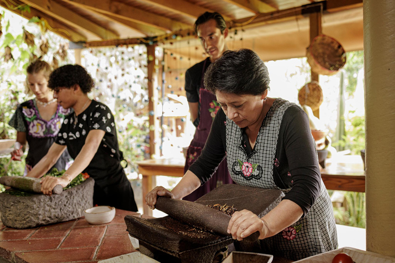 Clase de cocina tradicional oaxaqueña