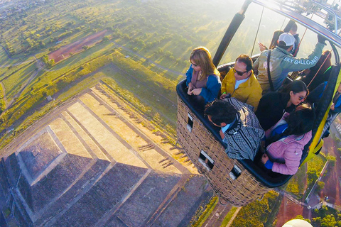 Teotihuacan: Hot Air Balloon Flight Sky BalloonsTeotihuacan: Hot Air Balloon Flight by Sky Balloons