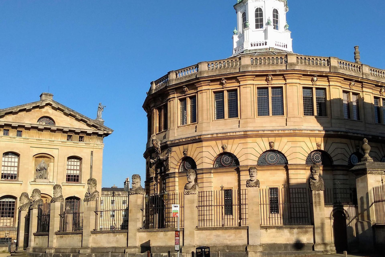 Oxford: Town & Gown Walking Tour in Spanish
