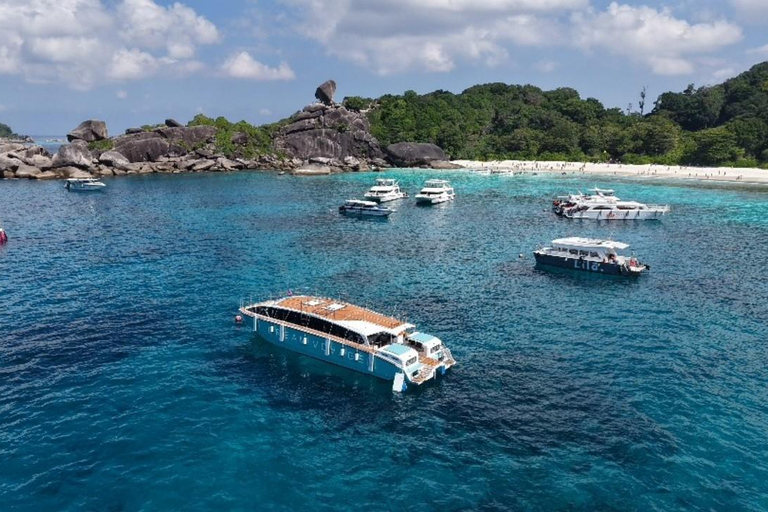 Phuket/Khao lak: Similan Islands Speed Catamaran Day Trip Speed catamaran Trip withPickup(Excludes National Park Fee)