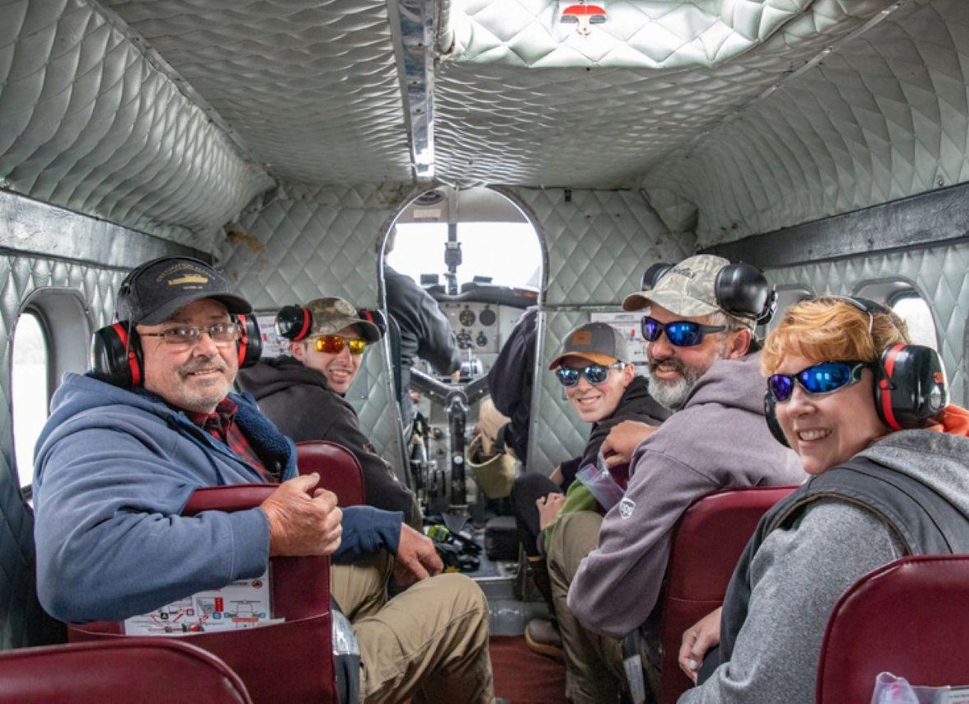 Brooks Falls: Katmai National Park Bear View fra vandfly