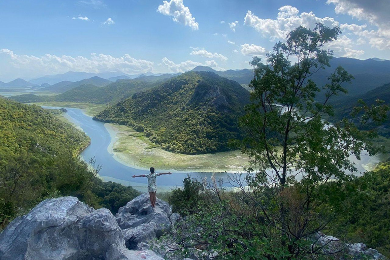 Wspaniała wycieczka po Czarnogórze Kotor i Stare Miasta BudvyPodgorica: Wycieczka po Starym Mieście w Kotorze i Budvie