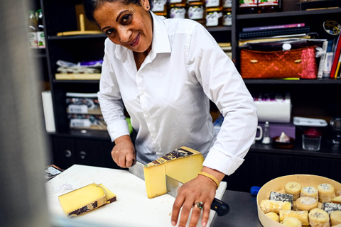 Paris: 2-Hour Express Food Tour with 4 Tastings & Fine Wine