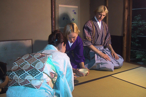 Kyoto: Tea Ceremony in a Tradtional Tea Room