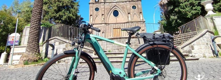 Caserte : Excursion en E-bike à la fabrique de soie du Royal Belvédère