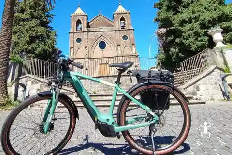 Caserta: Tour in e-bike al Setificio Reale Belvedere